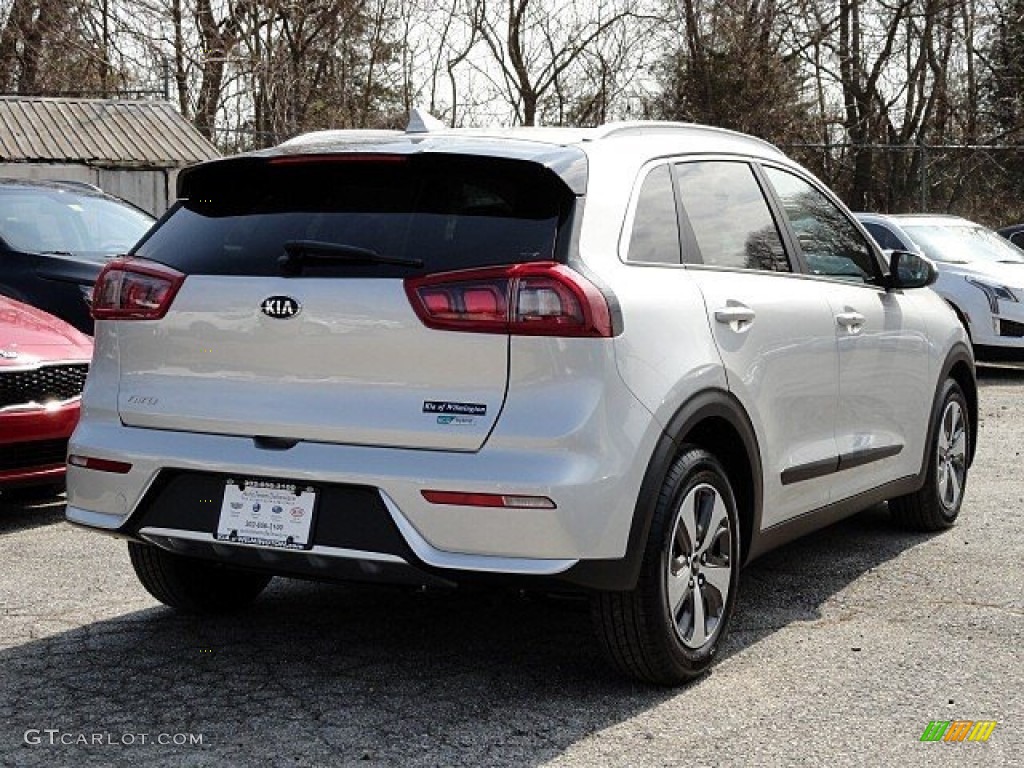 2017 Niro LX Hybrid - Silky Silver / Charcoal photo #6