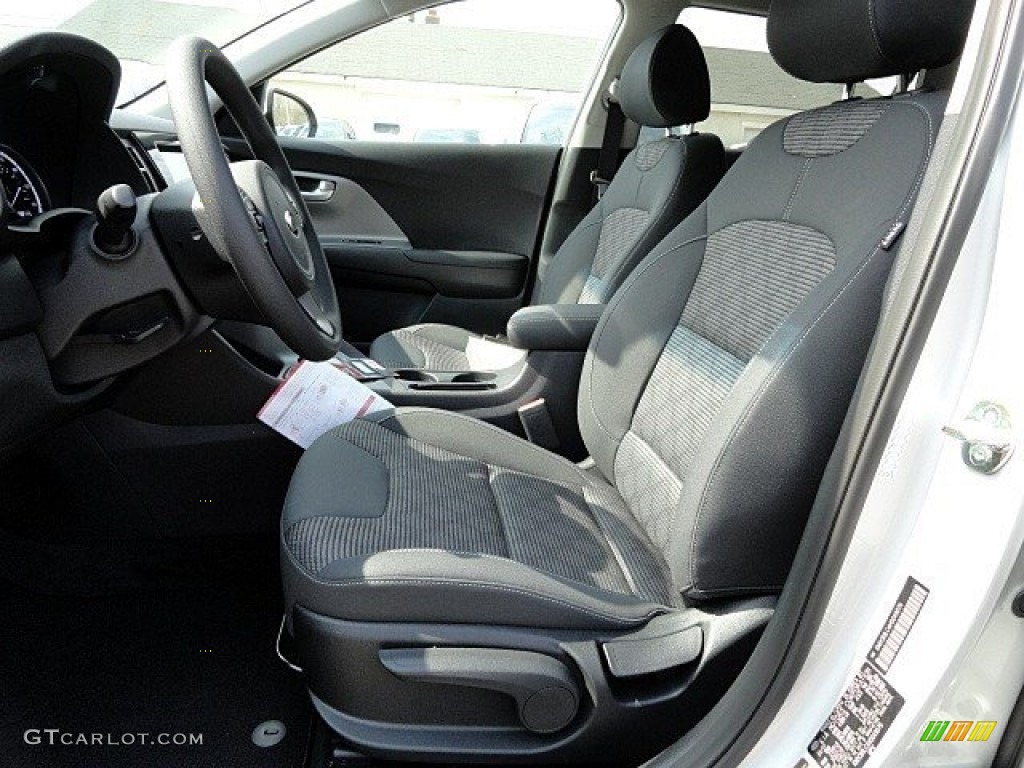 2017 Niro LX Hybrid - Silky Silver / Charcoal photo #12