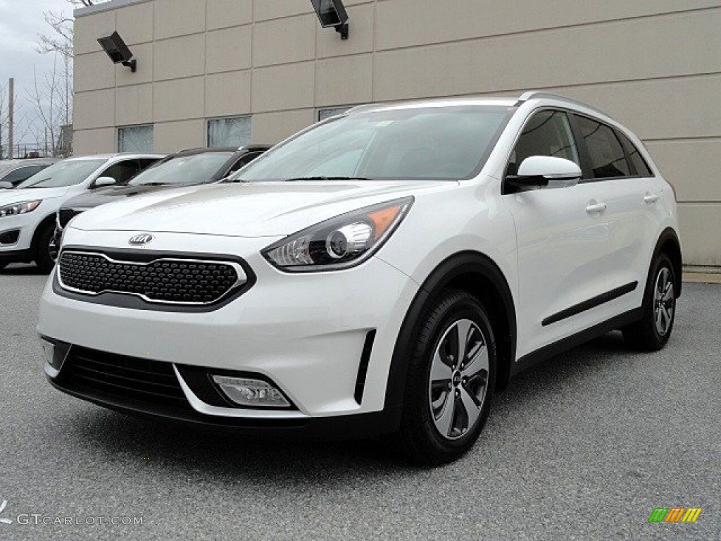 2017 Niro EX Hybrid - Snow White Pearl / Charcoal photo #3