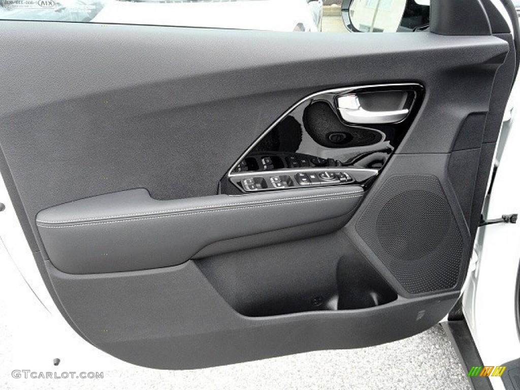2017 Kia Niro EX Hybrid Charcoal Door Panel Photo #119476829