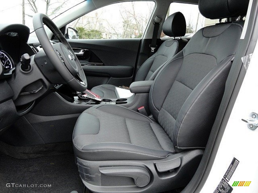 Charcoal Interior 2017 Kia Niro EX Hybrid Photo #119476841