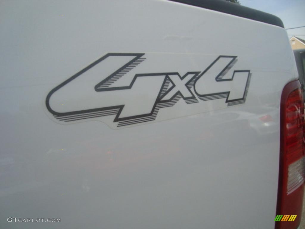 2006 F150 XLT SuperCab 4x4 - Oxford White / Medium Flint photo #24