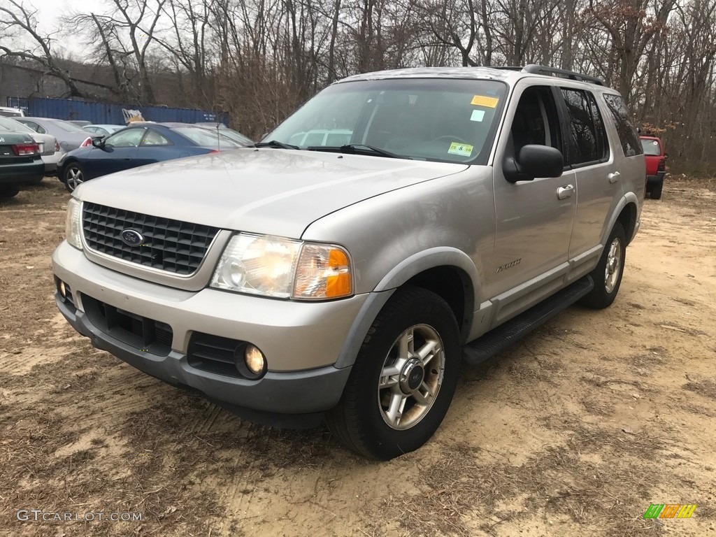 2002 Explorer XLT 4x4 - Silver Birch Metallic / Graphite photo #2