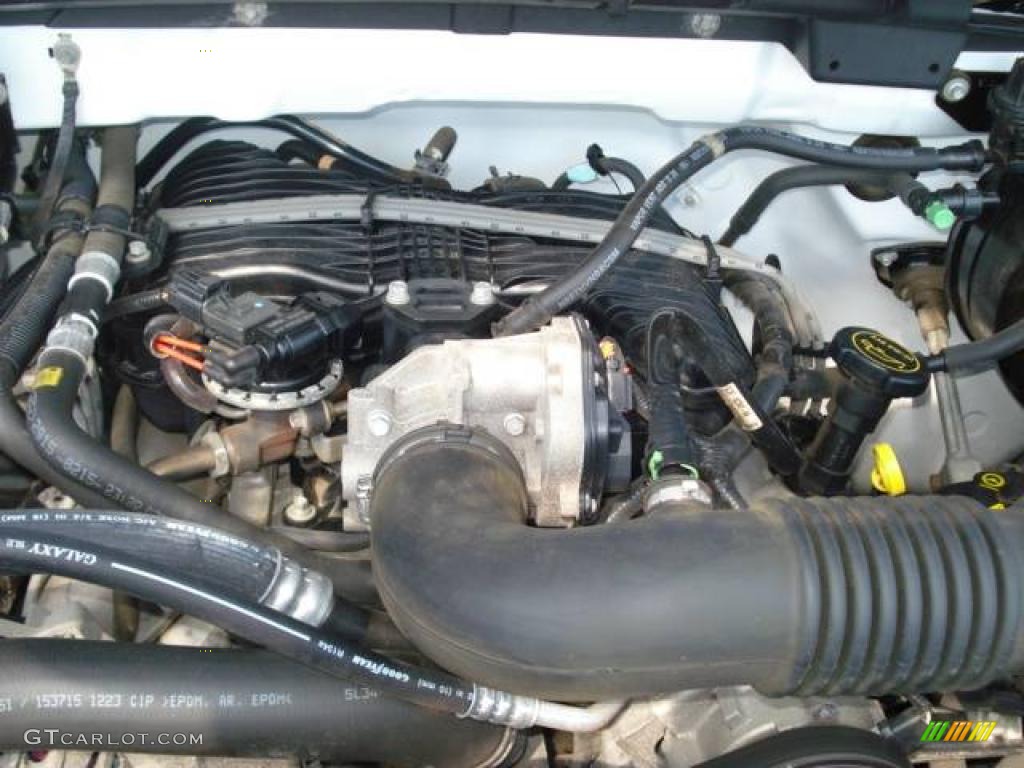 2006 F150 STX Regular Cab - Oxford White / Medium Flint photo #18