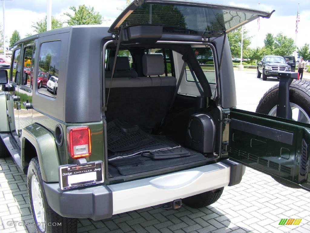 2008 Wrangler Unlimited Sahara - Jeep Green Metallic / Dark Slate Gray/Med Slate Gray photo #15
