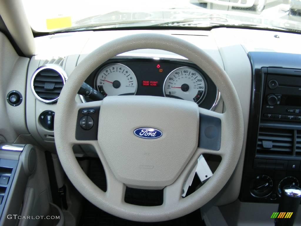 2007 Explorer Sport Trac XLT - Black / Light Stone photo #25