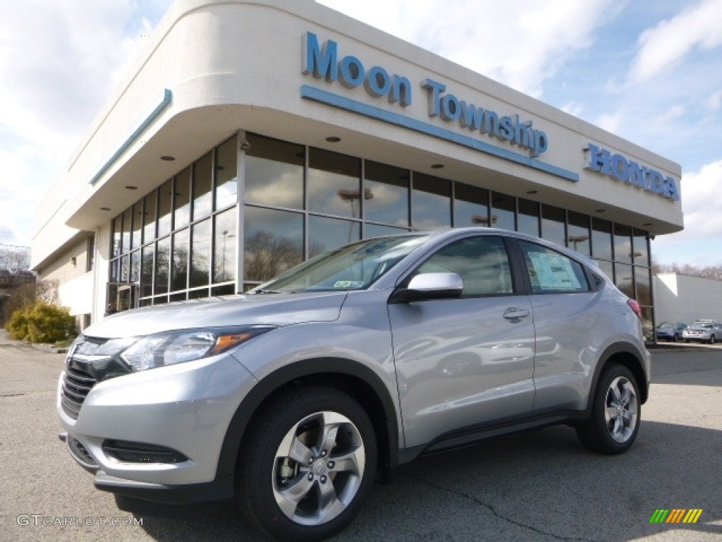 2017 HR-V LX AWD - Lunar Silver Metallic / Gray photo #1