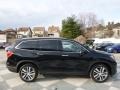 2017 Crystal Black Pearl Honda Pilot Touring AWD  photo #2