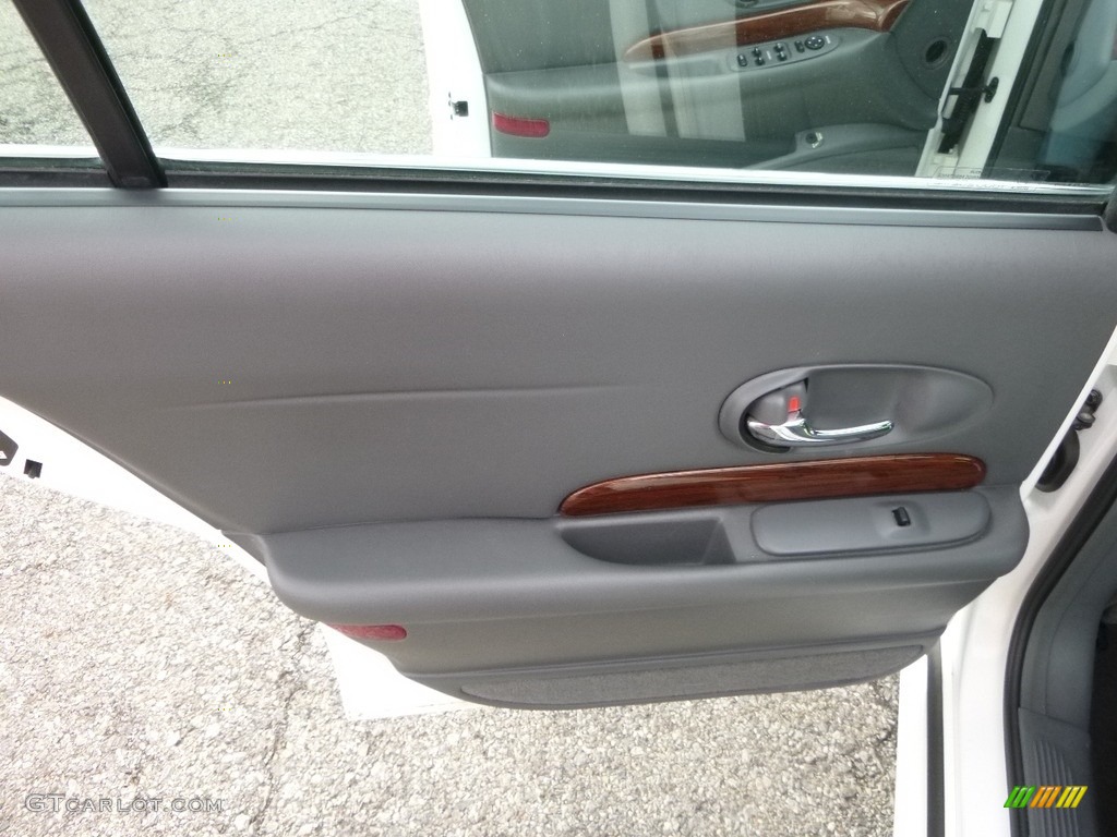 2005 LeSabre Custom - White Opal / Graphite photo #17