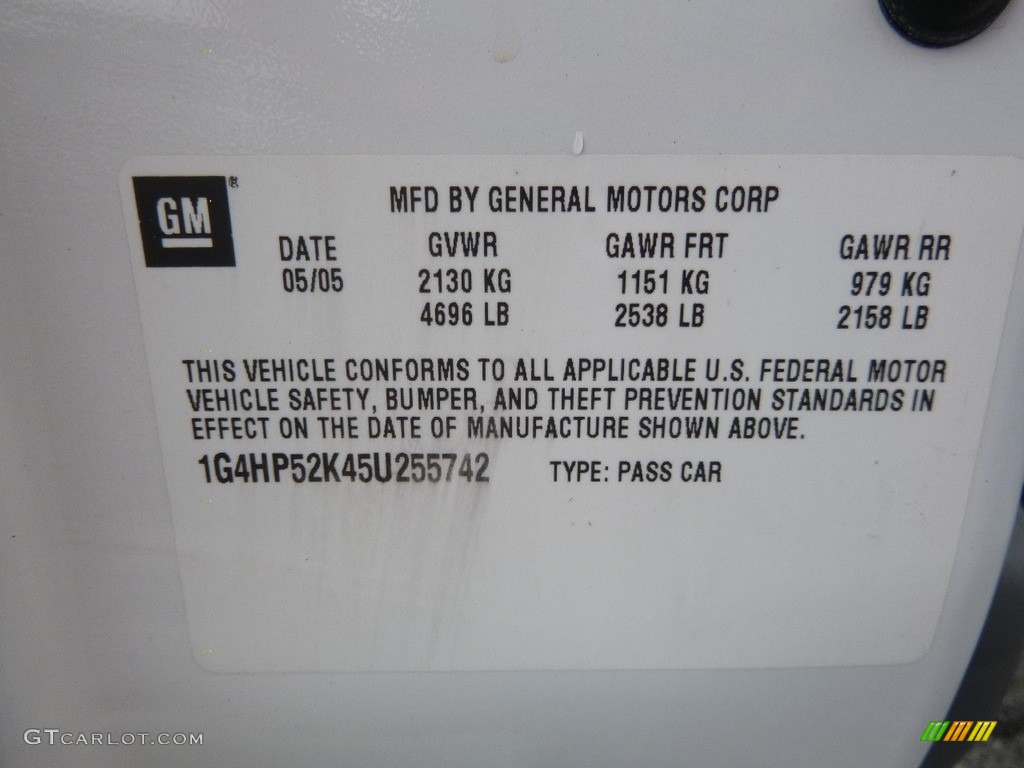 2005 LeSabre Custom - White Opal / Graphite photo #19