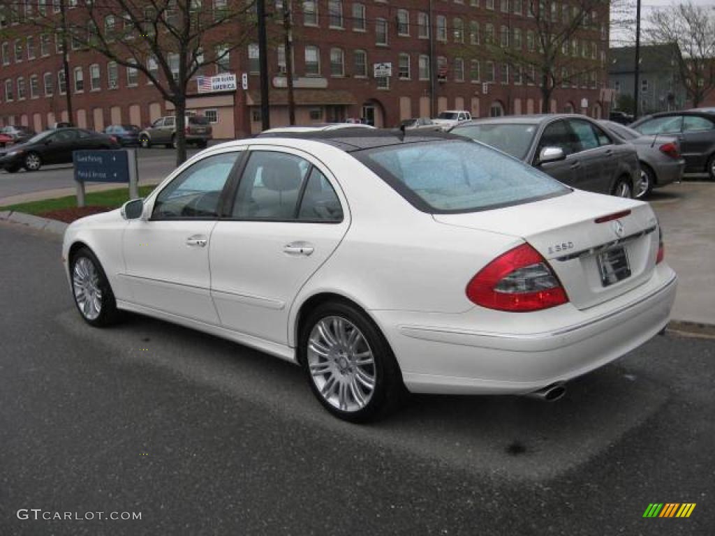 2008 E 350 4Matic Sedan - Arctic White / Cashmere photo #2