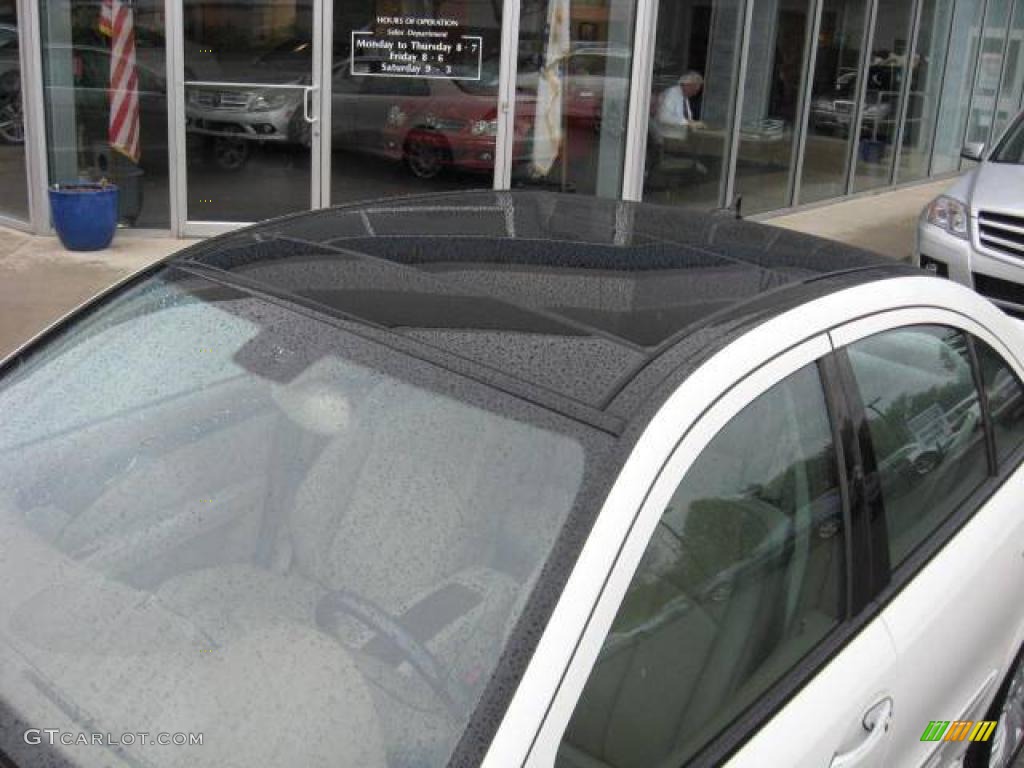 2008 E 350 4Matic Sedan - Arctic White / Cashmere photo #6