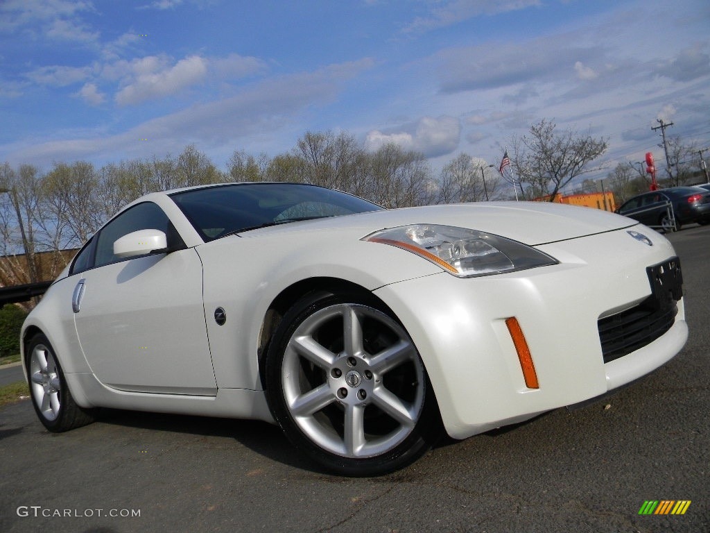 2004 350Z Performance Coupe - Pikes Peak White Pearl / Carbon Black photo #2