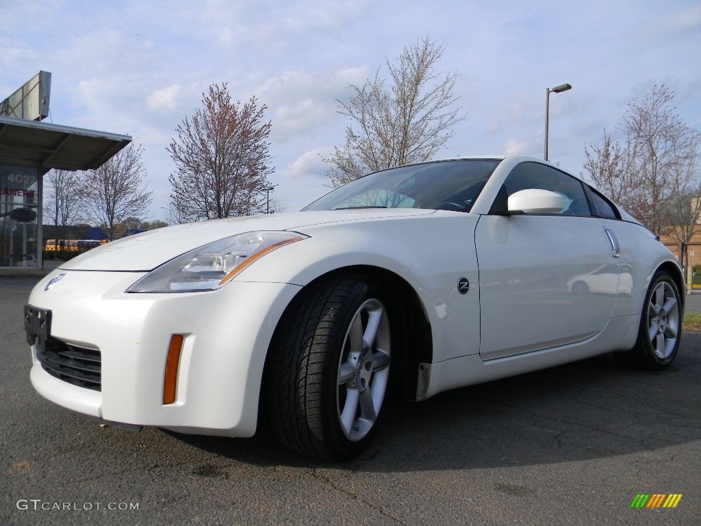 2004 350Z Performance Coupe - Pikes Peak White Pearl / Carbon Black photo #6