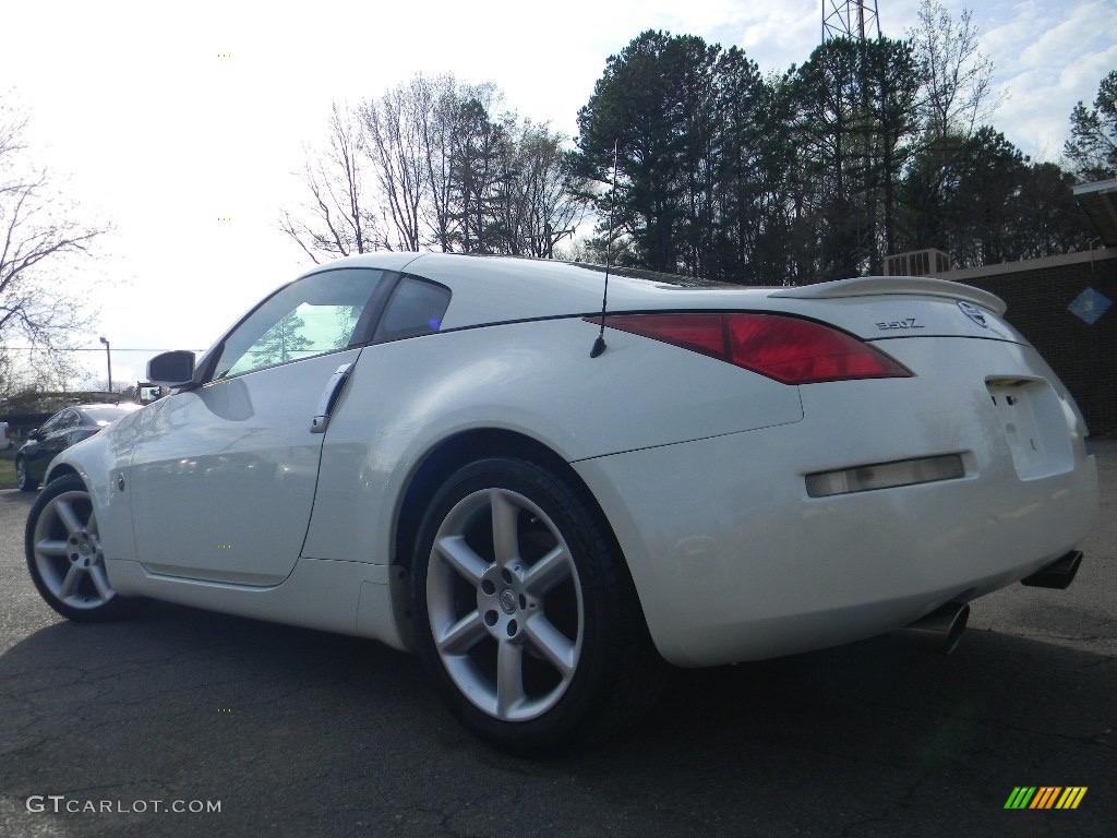 2004 350Z Performance Coupe - Pikes Peak White Pearl / Carbon Black photo #8