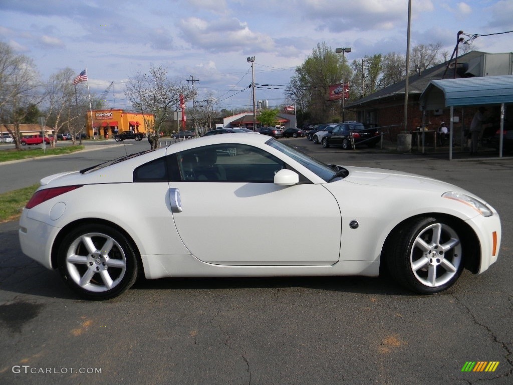 2004 350Z Performance Coupe - Pikes Peak White Pearl / Carbon Black photo #11