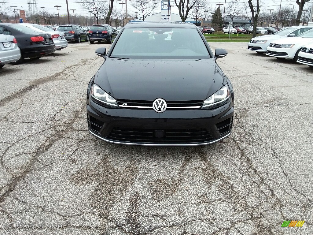 2017 Golf R 4Motion w/DCC. Nav. - Deep Black Pearl / Black photo #2