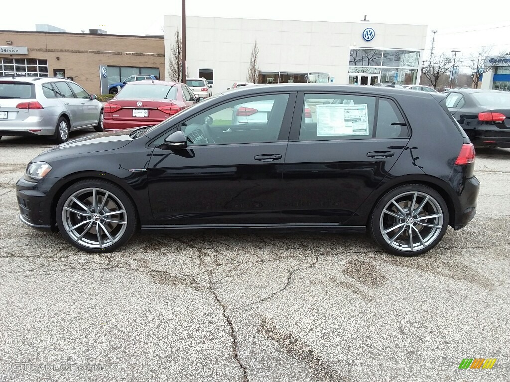Deep Black Pearl 2017 Volkswagen Golf R 4Motion w/DCC. Nav. Exterior Photo #119504074