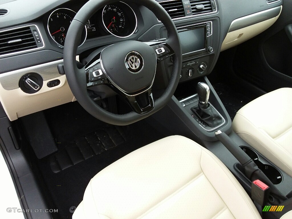 Cornsilk Beige Interior 2017 Volkswagen Jetta SE Photo #119504491