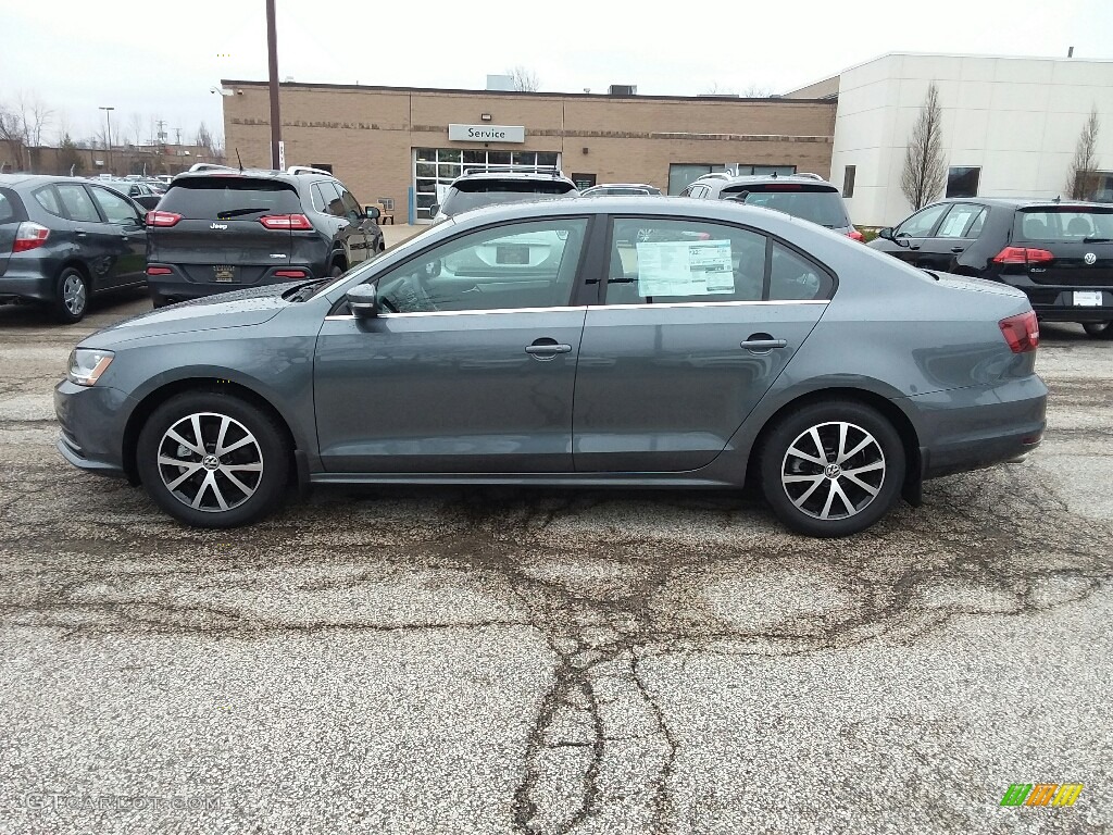 2017 Jetta SE - Platinum Gray Metallic / Titan Black photo #3