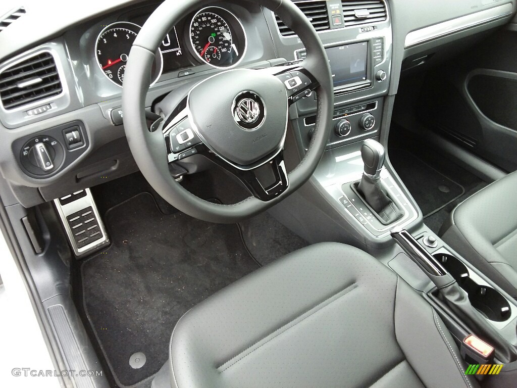 Titan Black Interior 2017 Volkswagen Golf Alltrack S 4Motion Photo #119513548
