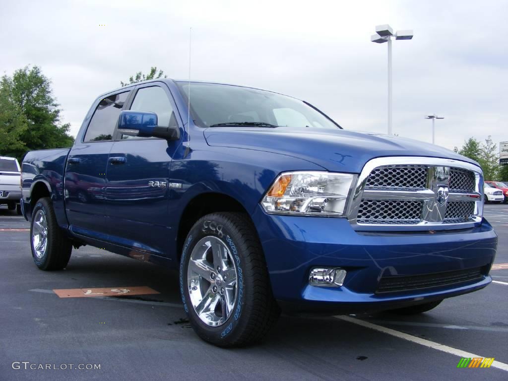 2009 Ram 1500 Sport Crew Cab - Deep Water Blue Pearl / Dark Slate Gray photo #4