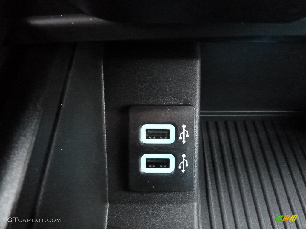 2017 F150 XL SuperCrew 4x4 - Shadow Black / Black photo #19