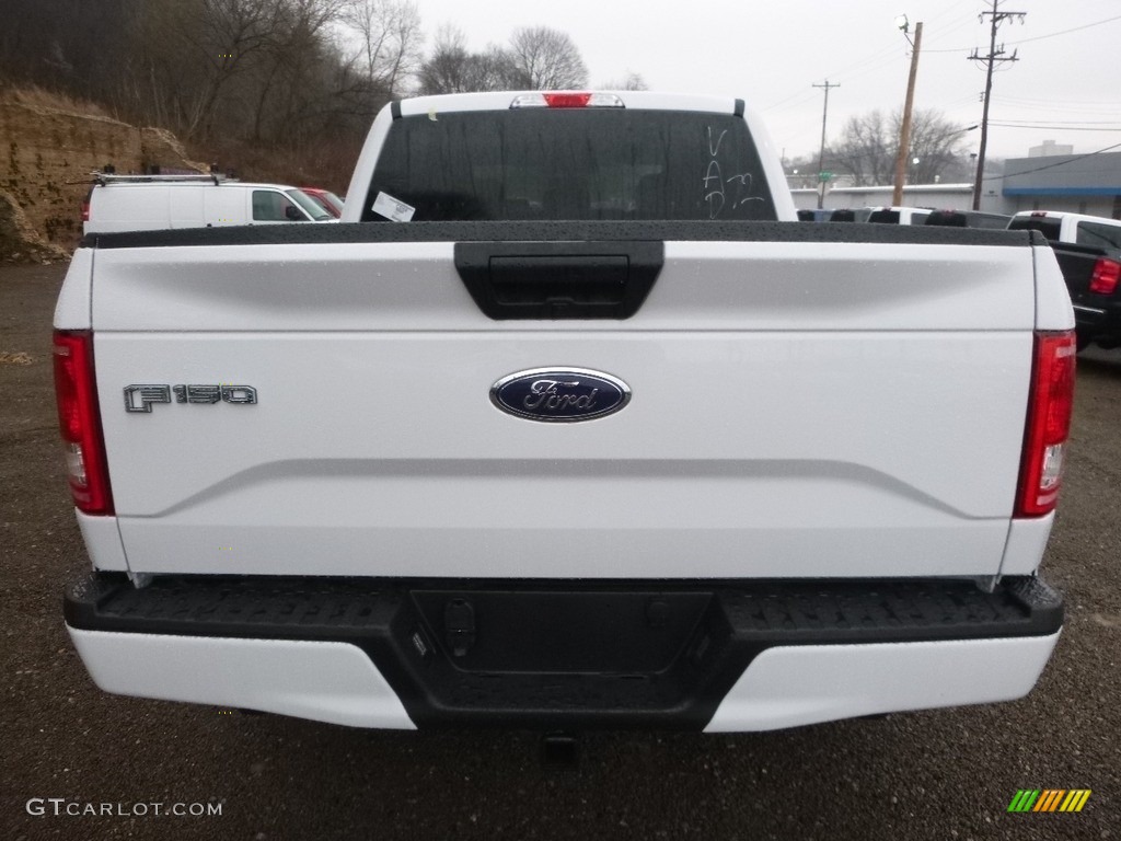 2017 F150 XL SuperCrew 4x4 - Oxford White / Black photo #3