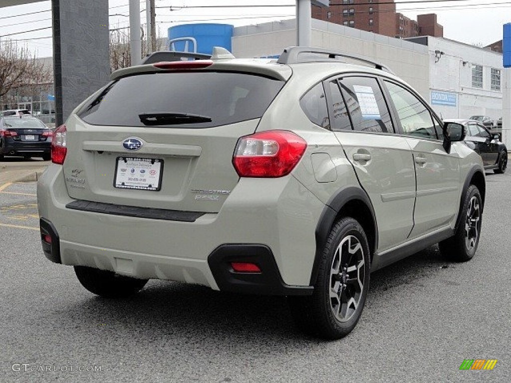 2017 Crosstrek 2.0i Limited - Desert Khaki / Black photo #6