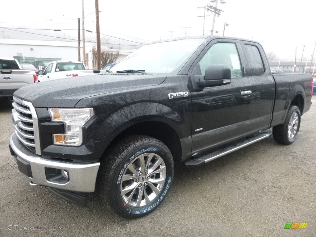 2017 F150 XLT SuperCab 4x4 - Shadow Black / Earth Gray photo #6