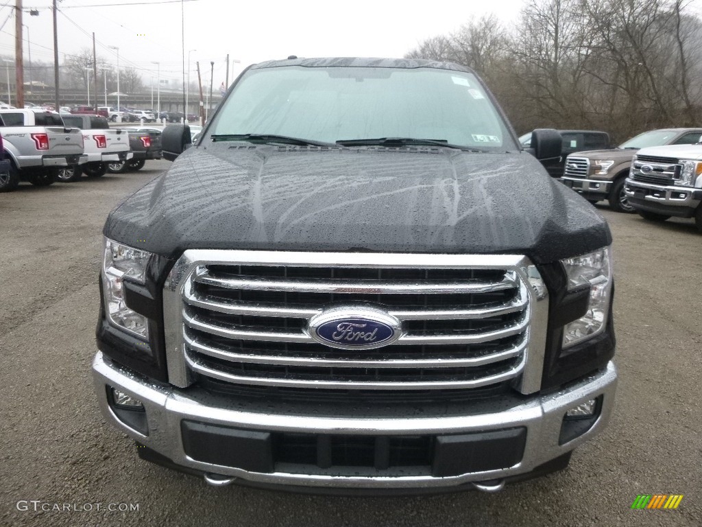 2017 F150 XLT SuperCab 4x4 - Shadow Black / Earth Gray photo #7