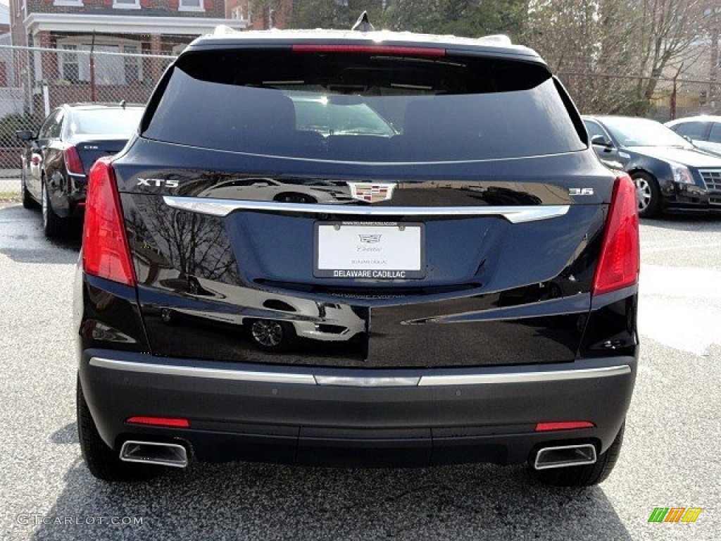 2017 XT5 FWD - Stellar Black Metallic / Sahara Beige photo #5