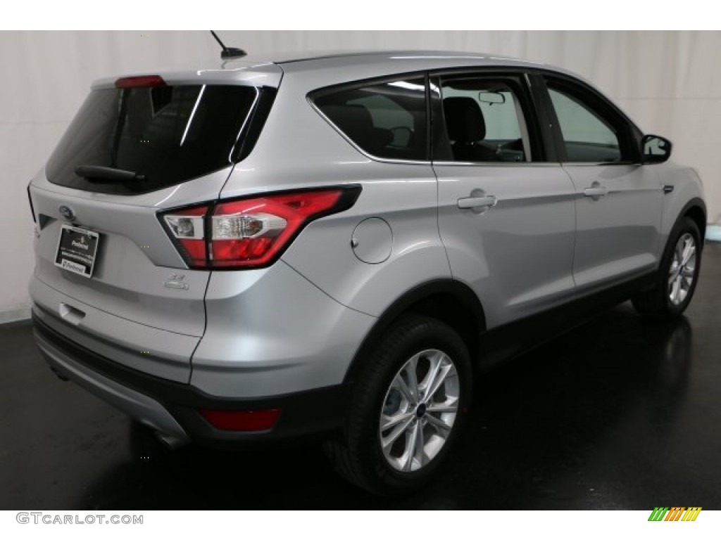 2017 Escape SE - Ingot Silver / Charcoal Black photo #7