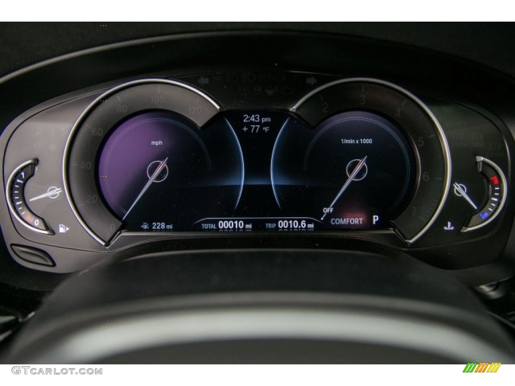 2017 BMW 5 Series 530i Sedan Gauges Photos