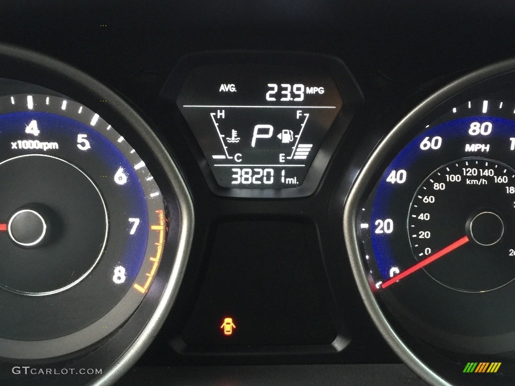 2016 Elantra SE - Red / Gray photo #17