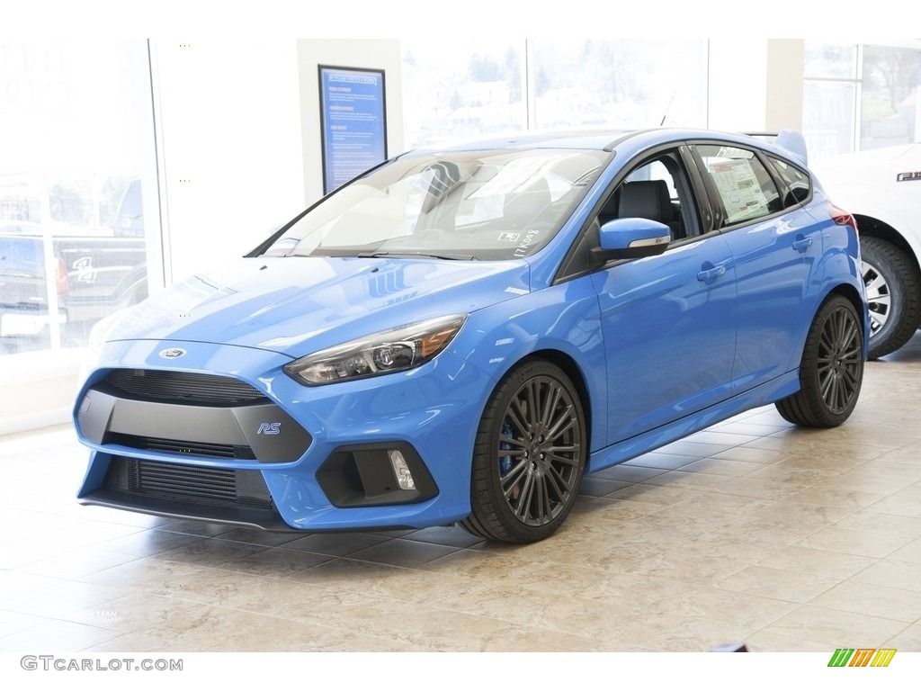 2017 Ford Focus RS Hatch Exterior Photos