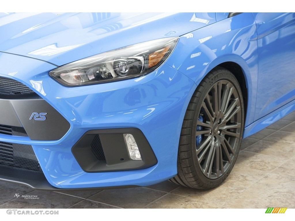 2017 Focus RS Hatch - Nitrous Blue / Charcoal Black Recaro Leather photo #2