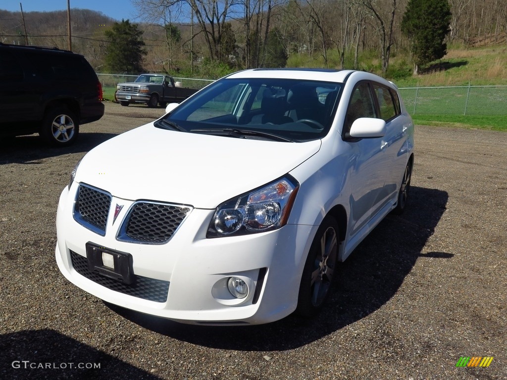 2009 Vibe GT - Ultra White / Ebony photo #3