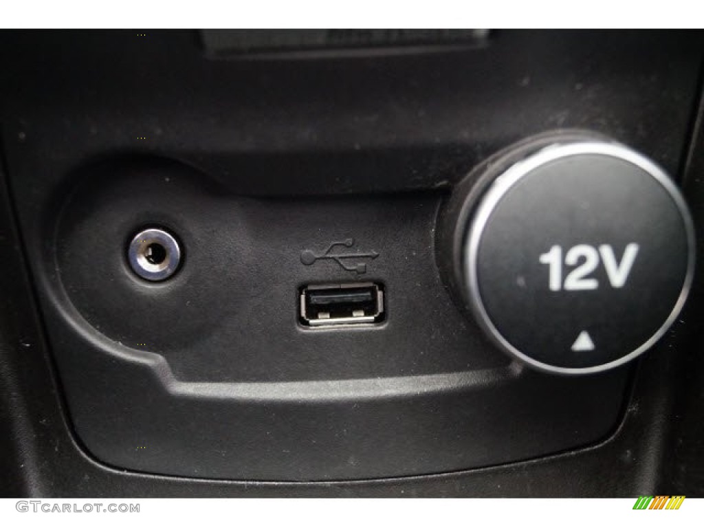2015 Fiesta SE Hatchback - Magnetic Metallic / Charcoal Black photo #30