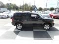 Black - Patriot Latitude 4x4 Photo No. 3