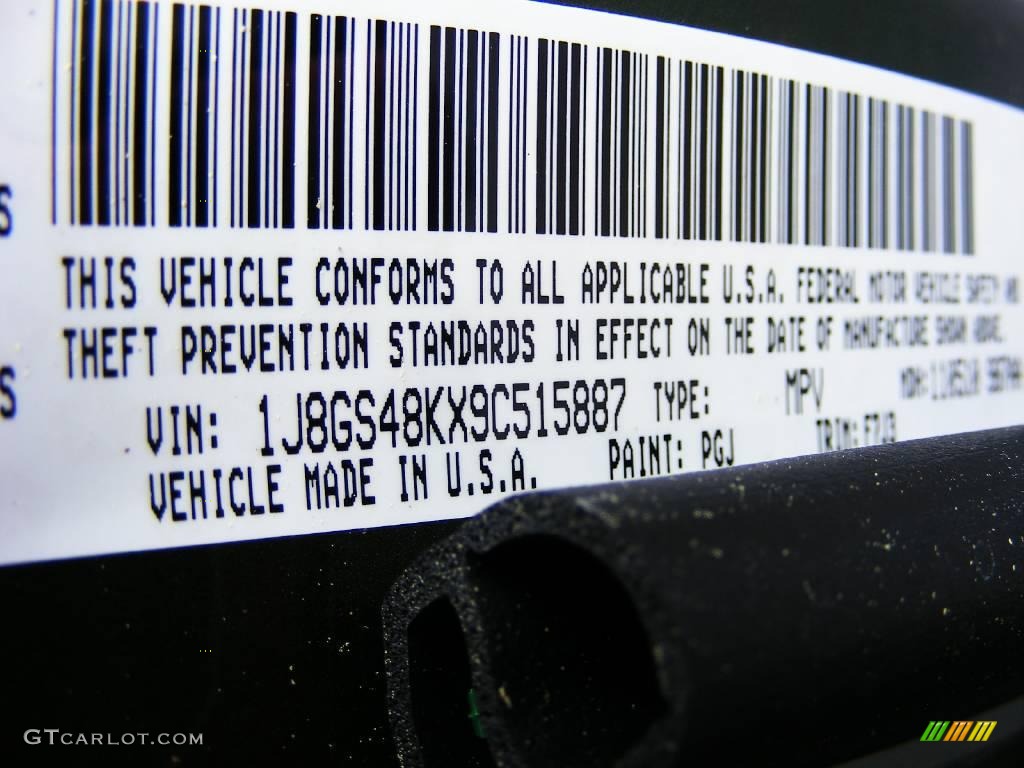 2009 Grand Cherokee Color Code PGJ for Jeep Green Metallic Photo #11953704