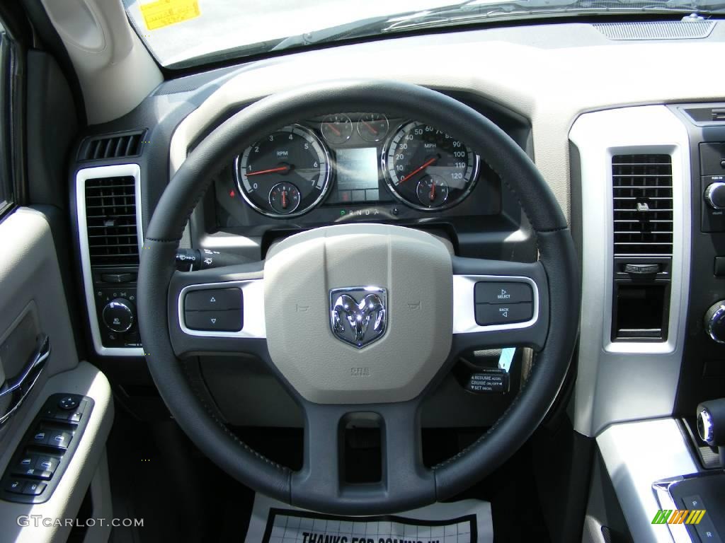 2009 Ram 1500 Big Horn Edition Crew Cab - Bright Silver Metallic / Dark Slate/Medium Graystone photo #11