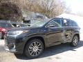 2017 Midnight Black Metallic Toyota Highlander SE AWD  photo #4