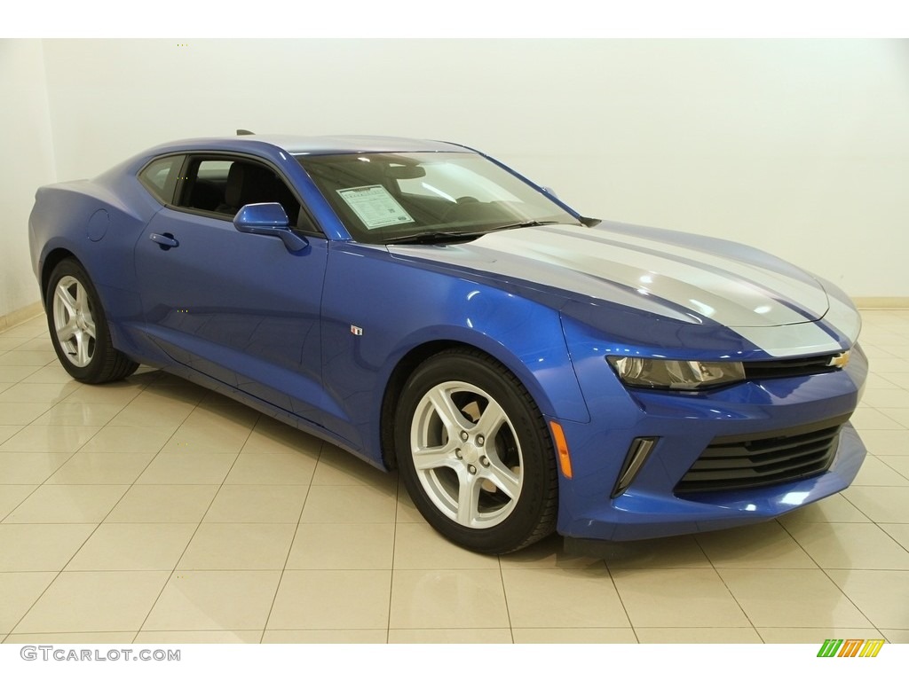 2017 Camaro LT Coupe - Hyper Blue Metallic / Jet Black photo #1