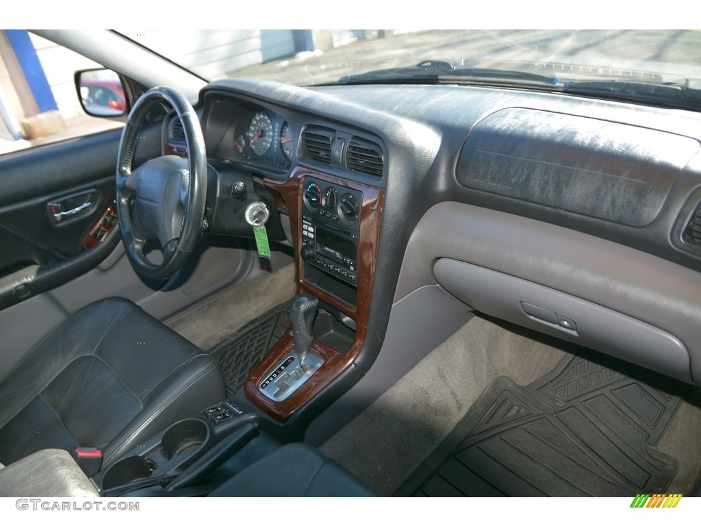 2002 Outback Limited Wagon - Black Granite Pearl / Gray photo #5