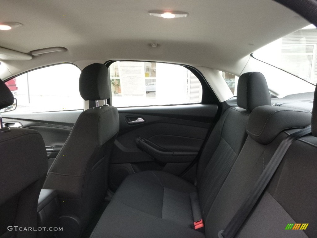 2017 Ford Focus SE Sedan Rear Seat Photo #119547065