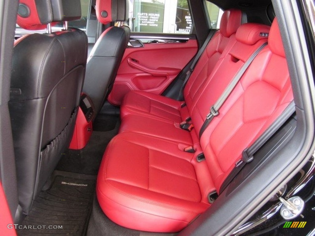 2015 Porsche Macan S Rear Seat Photo #119549464