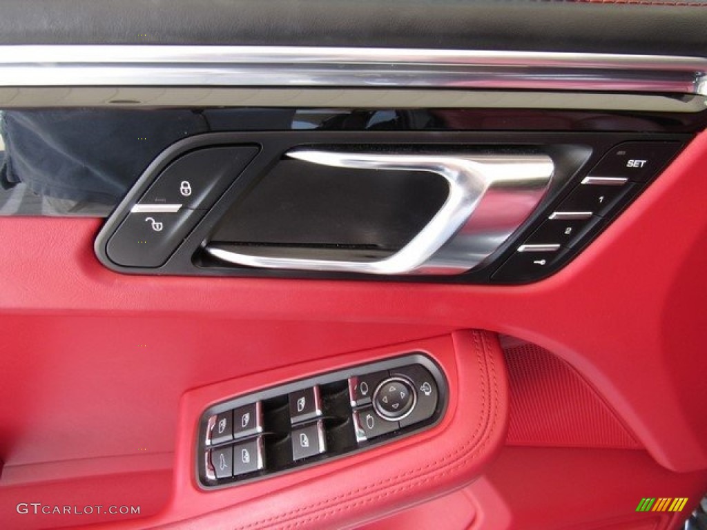 2015 Porsche Macan S Controls Photo #119549551