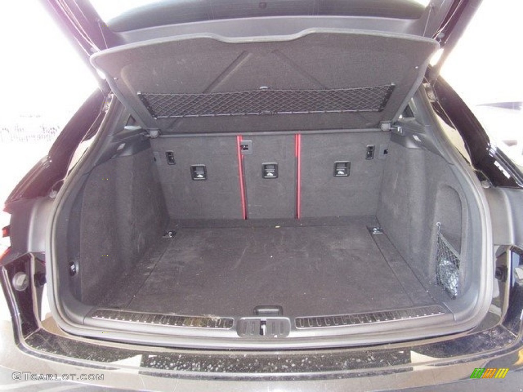 2015 Porsche Macan S Trunk Photo #119549581