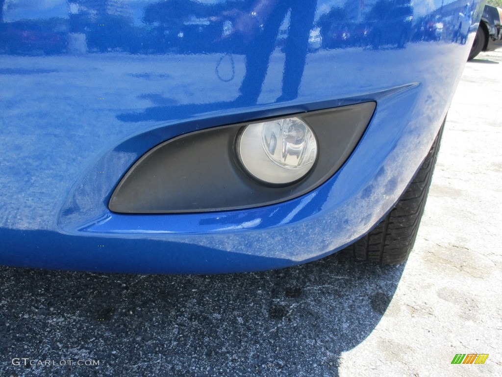 2010 Yaris 3 Door Liftback - Blazing Blue Pearl / Dark Charcoal photo #19